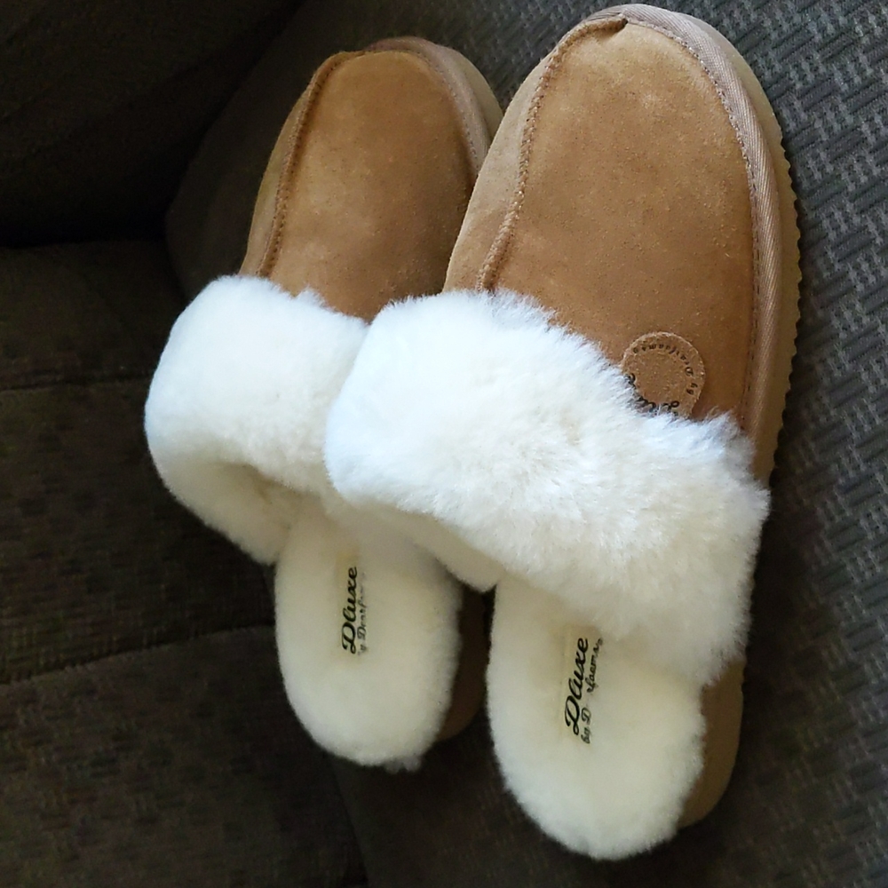Dluxe Dearfoams slippers size 10 women's